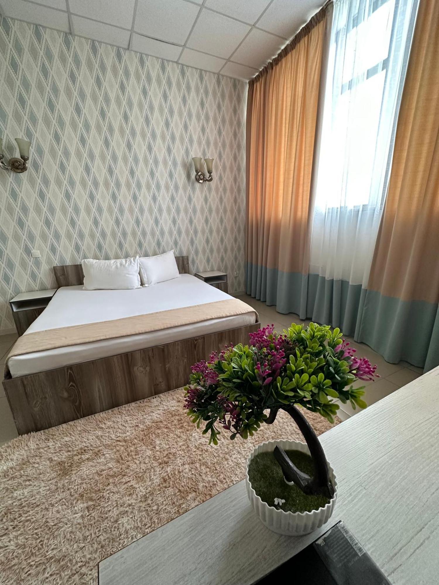 Tarlan Hotel Aktau  Exterior foto